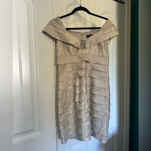 Chic Jessica Howard size 4P